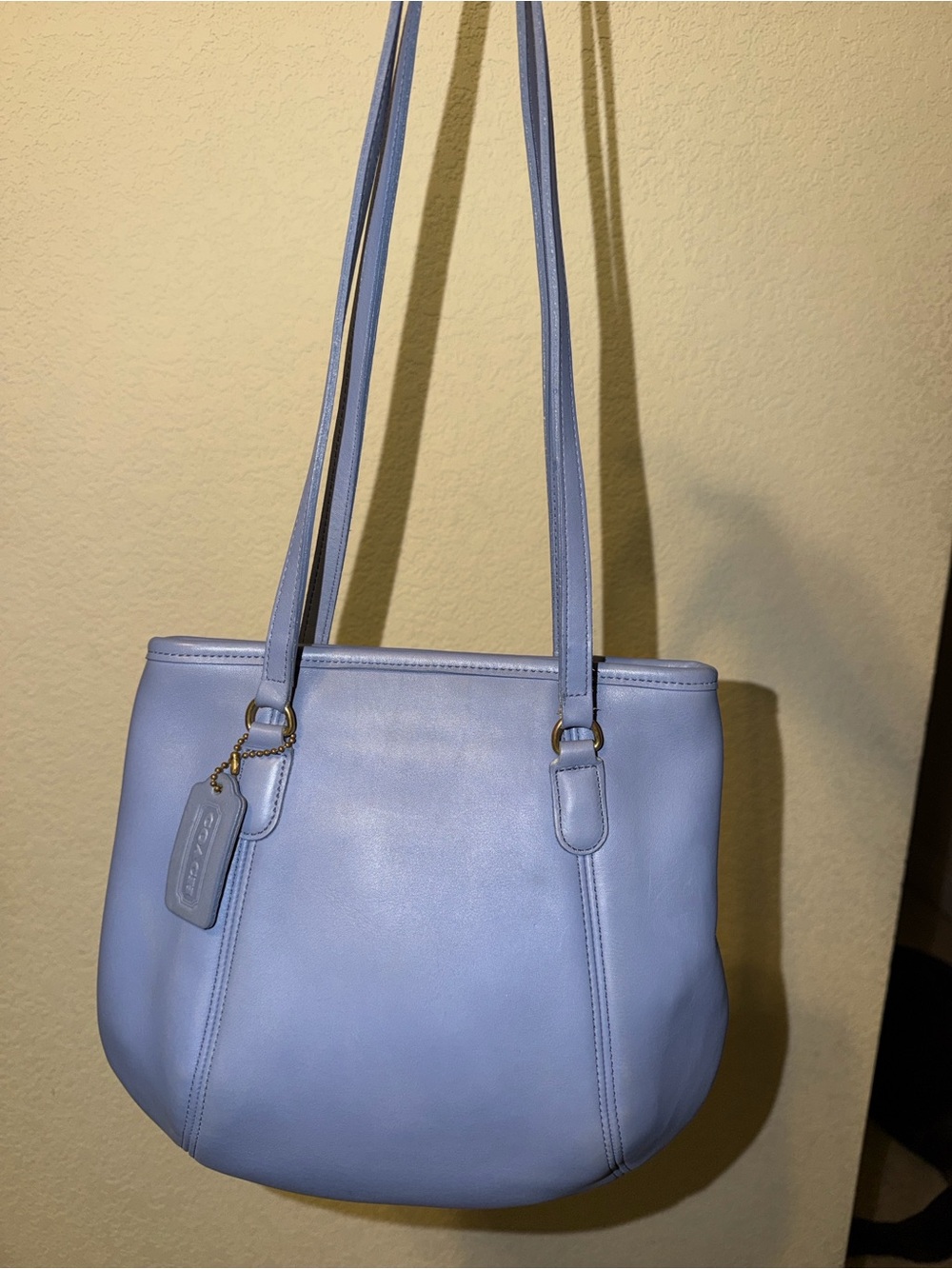 Vintage COACH #9996 periwinkle Leather "Medium Framed Pouch" Handbag - Picture 2 of 16